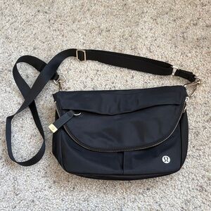 Lululemon bag - very good condition